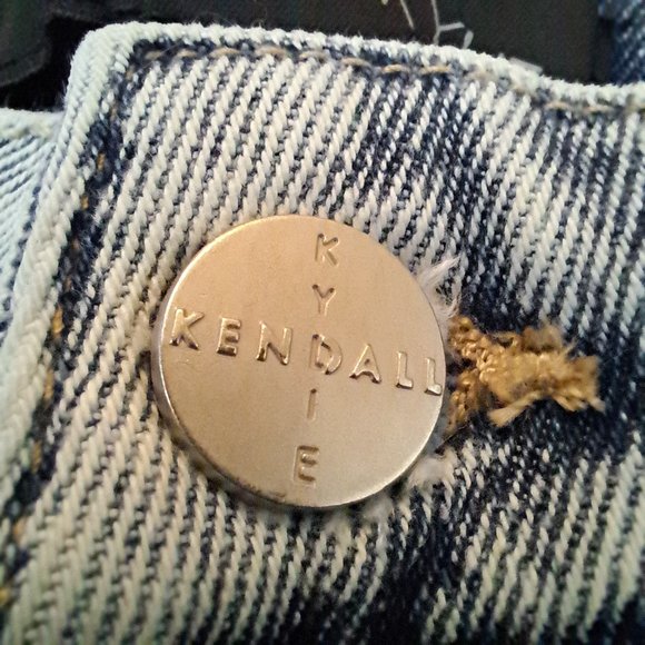 KENDALL & KYLIE Icon NWT High Rise Straight jeans Sz 31 - 32 DISTRESS 2% SPANDEX - Picture 8 of 12